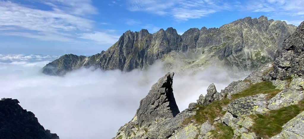 Grań Soliska. Widok ze wschodnich zboczy Szatana.